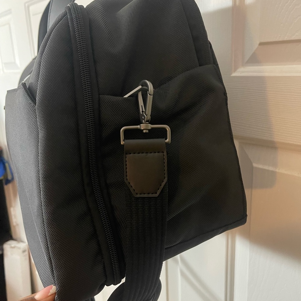 Solgaard Voyager Weekender Black Bag - image 4